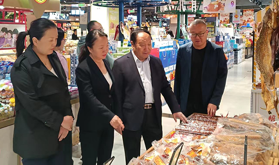 國慶佳節  石董慰問(wèn)暖人心；堅守崗位  全員努力沖業(yè)績(jì)